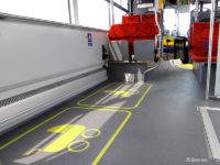 Oznakowanie miejsc na wózki na podłodze w Solarisie Urbino 12