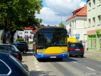 Autobus linii nr 2 na ul. Kościuszki przy pl. Narutowicza