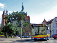 Autobus linii nr 7 na pl. Narutowicza