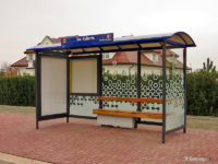 Nowa wiata na przystanku Św. Huberta