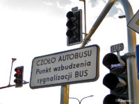 Znak "CZOŁO AUTOBUSU"