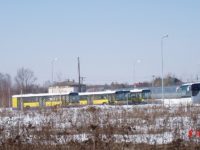 Marzec 2006, Wolica - centrum EvoBus Polska. Część Mercedesów już w Polsce w oczekiwaniu na dostawę do Płocka. Autor zdjęcia: B105