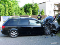 Zniszczone audi, które spowodowało wypadek