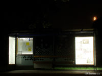 Podświetlona wiata na przystanku Padlewskiego 01