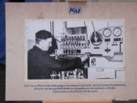 Plansza ukazująca historię płockiej komunikacji