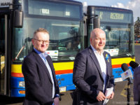 Przekazanie autobusów przez prezydenta Płocka i prezesa KM