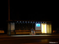 Doświetlona wiata na przystanku Winiary, szpital 01