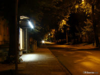 Doświetlona wiata na przystanku Misjonarska 02