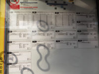 Nowe tabliczki rozkładowe na przystanku Piękna