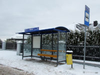 Nowa wiata na przystanku Jeziorna 01