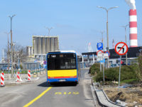 Tymczasowy buspas wytyczony w kierunku bramy II