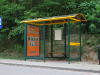 Nowa wiata typu Orion na przystanku Cekanowo, Wiejska