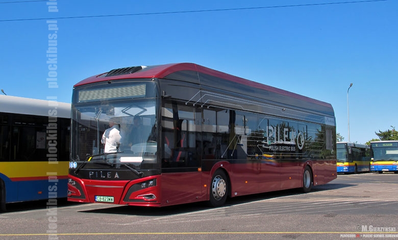 Prezentacja autobusu elektrycznego PILEA 12E na terenie płockiej zajezdni