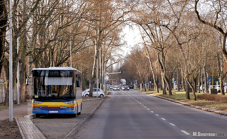 Zatok na przystanku Kobylińskiego 01