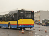 Parkowanie równoległe tyłem