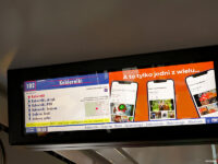 Nowe 29-calowe ekrany podsufitowe