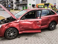 Uszkodzona Skoda (fot. KMP w Płocku)