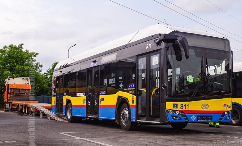 Solaris #811 podczas rozładunku