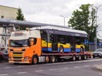 Solaris #813 w drodze do zajezdni