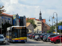 Autobus linii 19 na ul. Królewieckiej